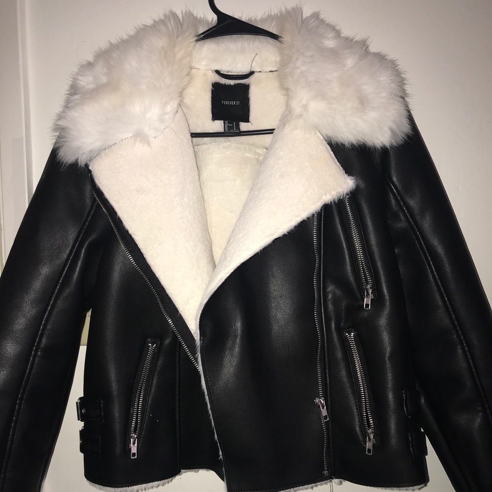 Leather jacket with fake fur inside